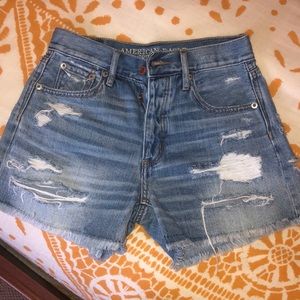 American Eagle Hi-Rise girlfriend shorts